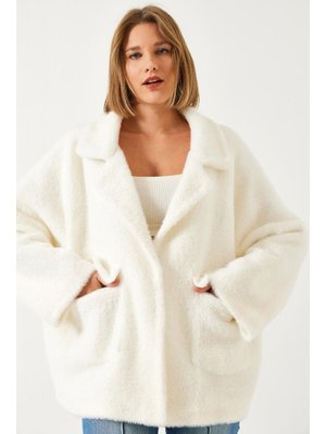 Ekru Çift Cepli Oversize Peluş Mont