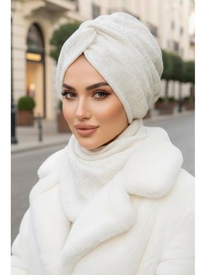 Beyaz Triko Kışlık Burgu Bone Ve Etol Takım