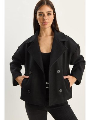 Siyah Geniş Yaka Cep Detaylı Astarlı Düğmeli Kısa Kaşe Kaban