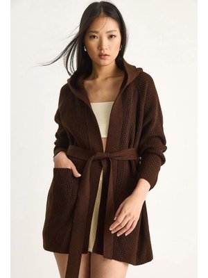 Kahverengi Kapüşonlu Şal Yaka Kuşaklı Hırka