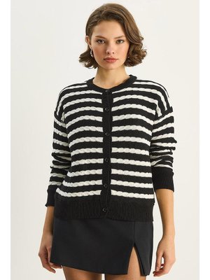 Beyaz Çizgili Saç Örgü Basic Triko Hırka Siyah