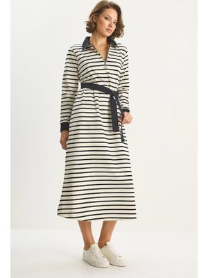 Beyaz Siyah Kuşaklı Cep Detaylı Yakası Fermuarlı Çizgili Uzun Basic Elbise