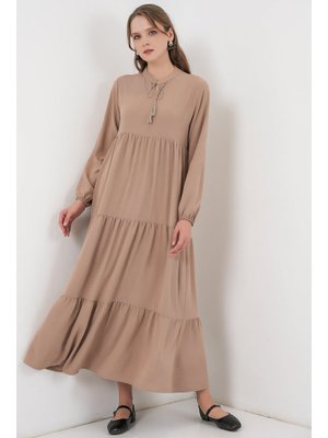 Y.bej Yaka Bağcıklı Elbise