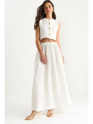 Beyaz Crop Yelekli Beli Lastikli Cep Detaylı Uzun Etekli Alt Üst Gofre Takım