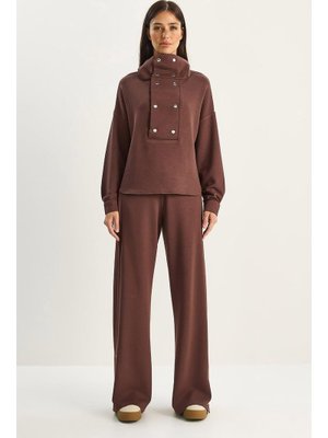 Kahverengi Dik Yaka Çıtçıt Detaylı Modal Alt Üst Takım