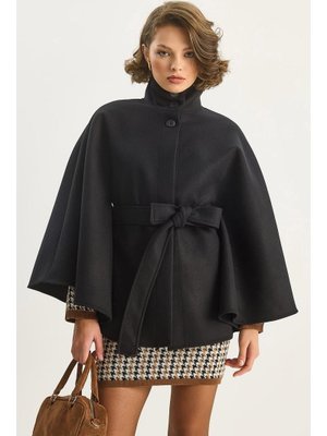 Siyah Kuşaklı Dik Yaka Kaşe Panço
