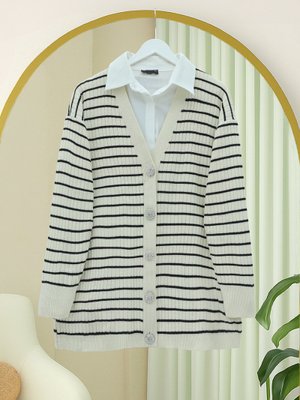 Krem Taş Detaylı Düğmeli Triko Hırka