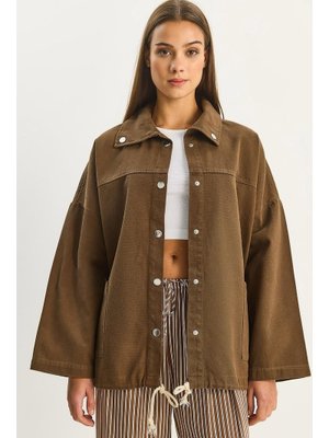 Kahverengi Cep Detaylı Çıtçıt Kapamalı Oversize Denim Ceket