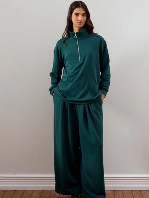 Zümrüt Yeşili İplik Yarım Fermuarlı Eşofman Takım