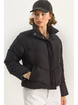 Siyah Regular Kalıp Su İtici Şişme Mont