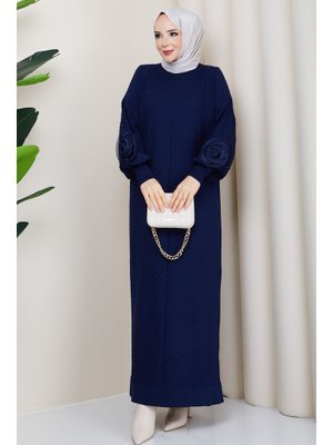 Kolu Gül Detaylı Merserize Triko Elbise