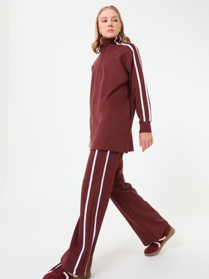 Şerit Detaylı Eşofman Takım Kızıl Kahve