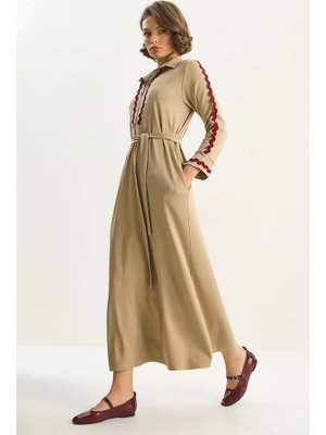 Sütlü Kahve Yakası Fermuarlı Dökümlü Seyyar Kemerli Elbise