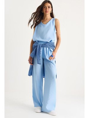Bebe Mavisi V Yaka Askılı Bluz Palazzo Pantolonlu Alt Üst Takım
