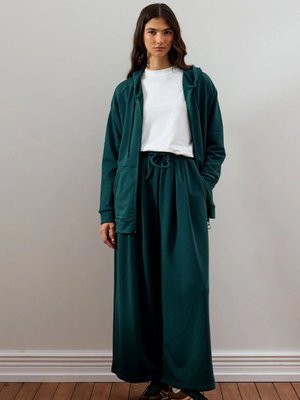 Zümrüt Yeşili İplik Uzun Fermuarlı Eşofman Takım