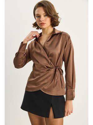 Kahverengi Kruvaze Yandan Bağlamalı Saten Gömlek