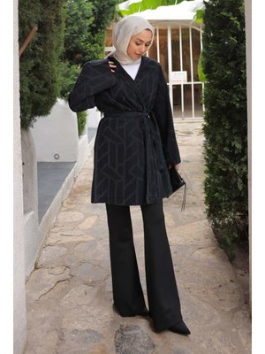 Siyah Kapüşonlu Lazer Kesim Kot Ceket