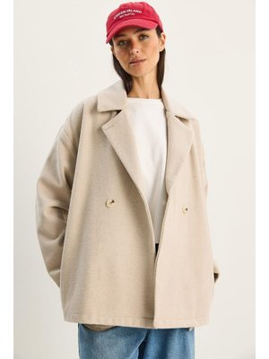 Bej Kruvaze Yaka Cep Detaylı Kaşe Blazer Ceket