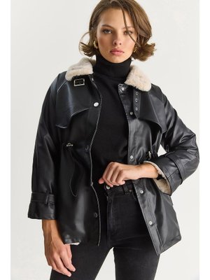 Siyah Gömlek Yaka İçi Kürk Belden Büzgü Ayarlamalı Cep Detaylı Suni Deri Mont