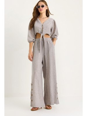 Gri Bağlama Detaylı Bluz Paçası Düğmeli Pantolonlu Astarlı Alt Üst Takım