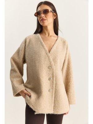 Bej V Yaka Şık Asimetrik Düğmeli Kırçıllı Kaşe Hırka