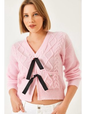 Pembe Önü Fiyonklu Cepli Triko Hırka