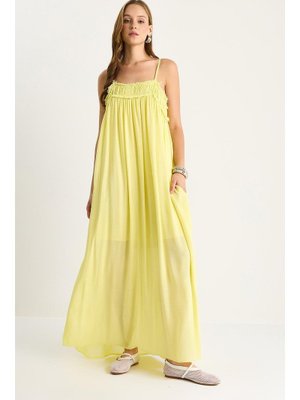 Sarı Askılı Büzgülü Cep Detaylı Astarlı İnce Pamuklu Elbise