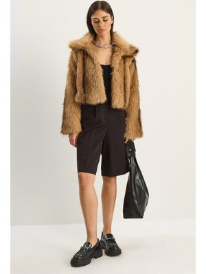 Camel Kahverengi Desenli Yakalı Astarlı Suni Crop Kürk Ceket