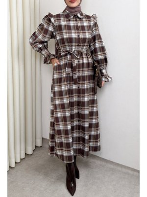 Kahverengi Kuşaklı Ekose Elbise