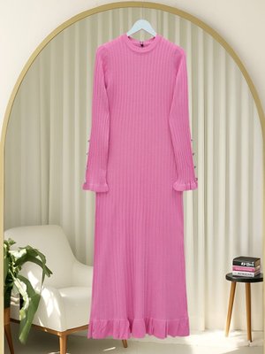 Pembe Kolları Düğmeli Eteği Fırfırlı Triko Elbise