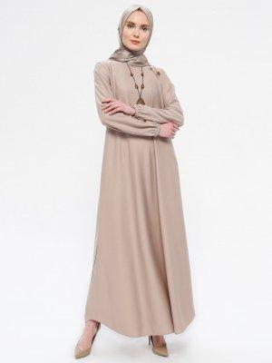 Bej Kolyeli Bisiklet Yaka Elbise