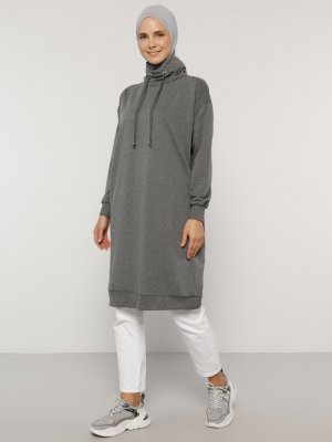 Antrasit Boğazlı Yaka Cepli Sweatshirt Antrasit Boğazlı Yaka Cepli Sweatshirt