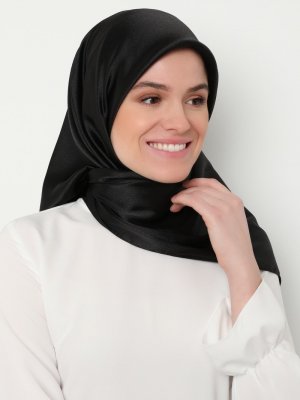 Siyah Kristal Eşarp Siyah Kristal Eşarp