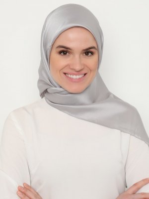 Gümüş Kristal Eşarp Gümüş Kristal Eşarp