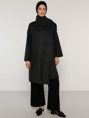 Gri Biye Detaylı Kap